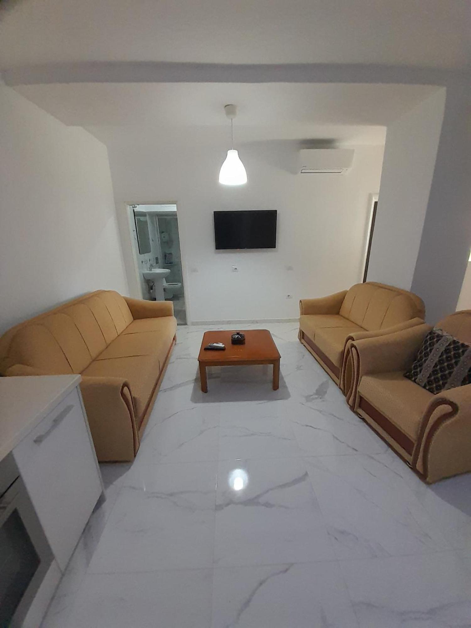 Petrit Apartment *